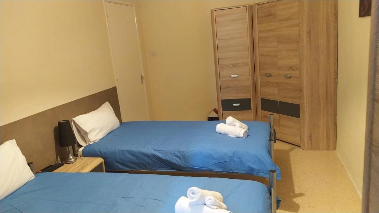 Sea View 2 Bedroom Apartment Marsaskala Dış mekan fotoğraf