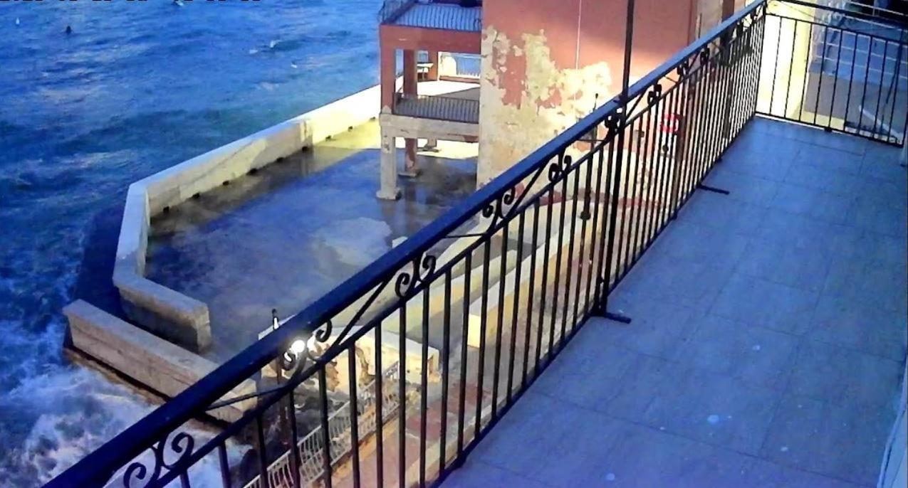 Sea View 2 Bedroom Apartment Marsaskala Dış mekan fotoğraf