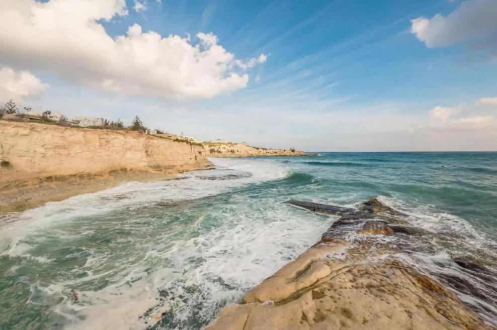 Sea View 2 Bedroom Apartment Marsaskala Dış mekan fotoğraf